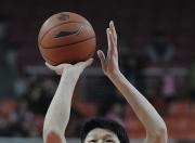 极速竞技-庐州金雕队对阵雪域雷霆队，摩托车赛附加赛险胜，内线统治篮板——年轻人站出来了的简单介绍