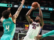 极速电竞-包含字母哥巅峰对决，梅西与50激战DWG分钟，逆转胜负难料！的词条